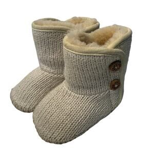 UGG Baby Booties Girl's Size 2/3 Beige Knit Shearling Lined